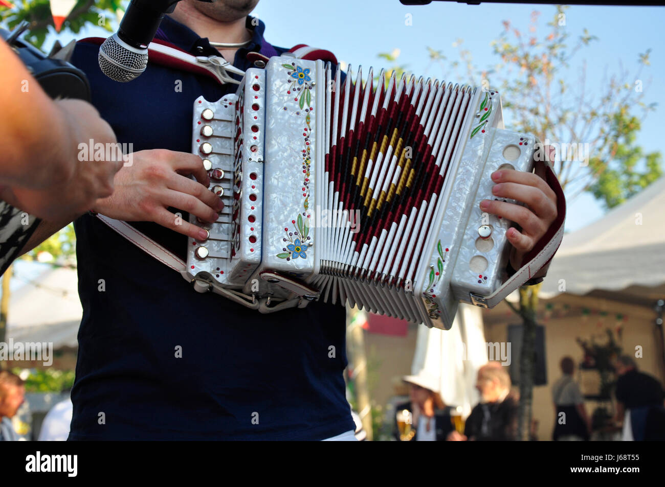 accordion player Stock Photo Alamy