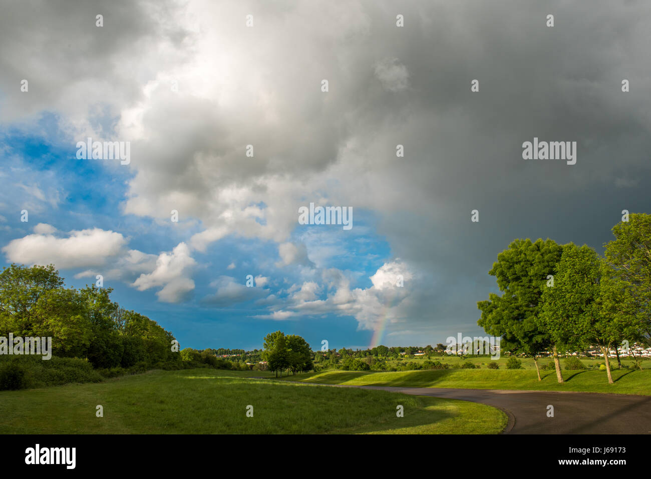 Winchester, Hampshire, United Kingdom. 19 May 2017. UK Weather, Flash