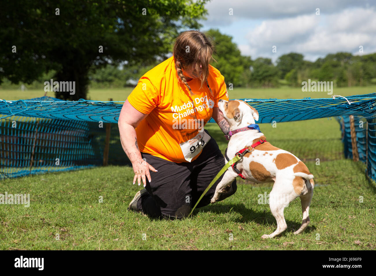 Windsor, UK. 20th May, 2017. Dogs and owners compete in the Muddy Dog