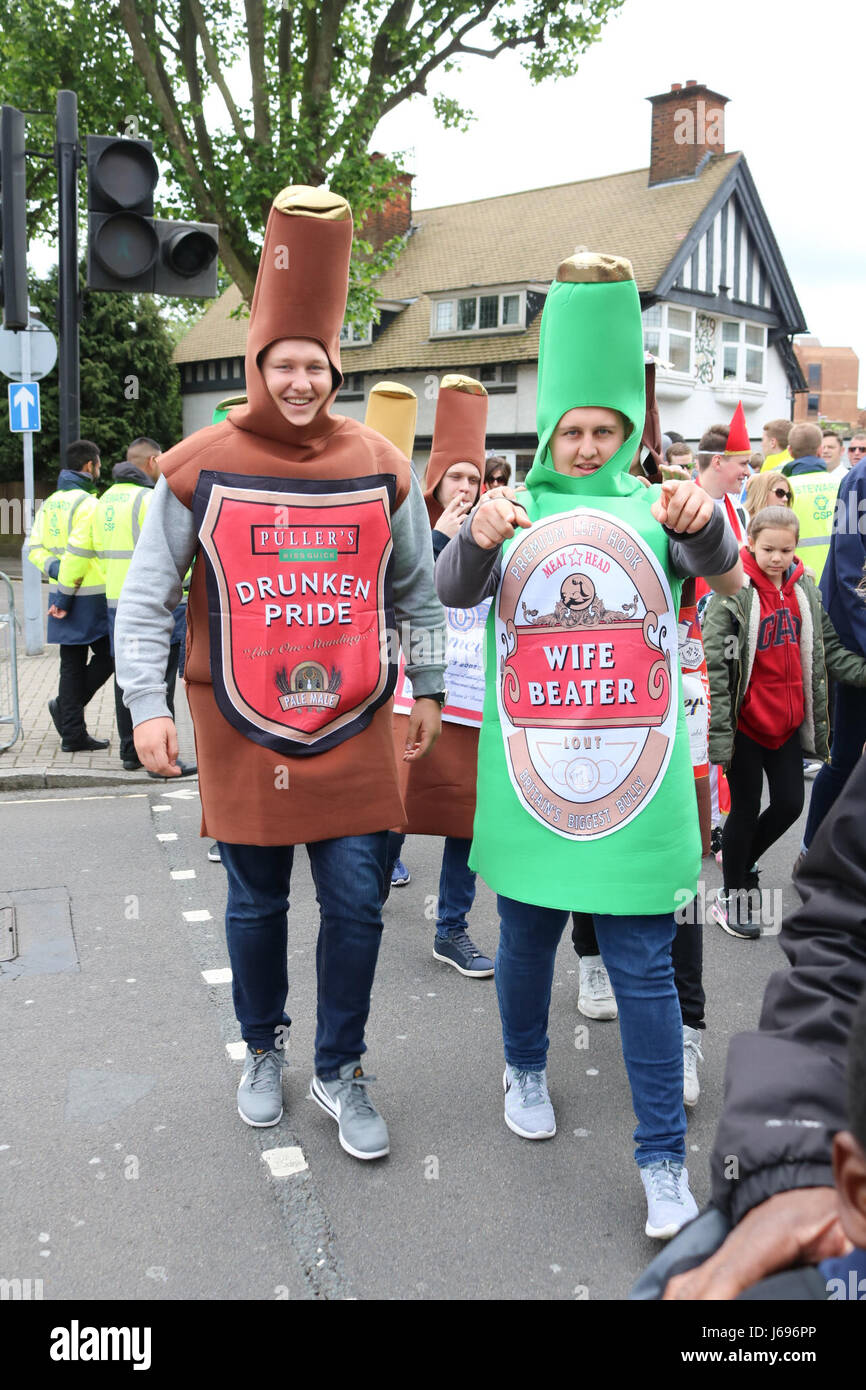 London, UK. 20th May 2017. Fans dress up in fancy dress costumes for