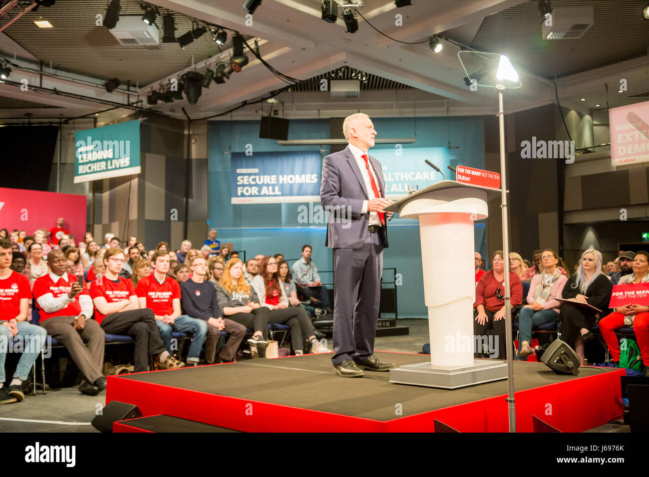 Uk labour party hi-res stock photography and images - Alamy