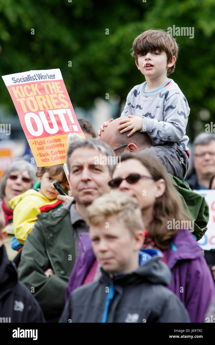 Bristol,UK. 20th May, 2017. Protesters are pictured as they take part in a protest march in Bristol,the march was held to defend education and to stop the cutting of funding to schools. Credit: lynchpics/Alamy Live News Stock Photo