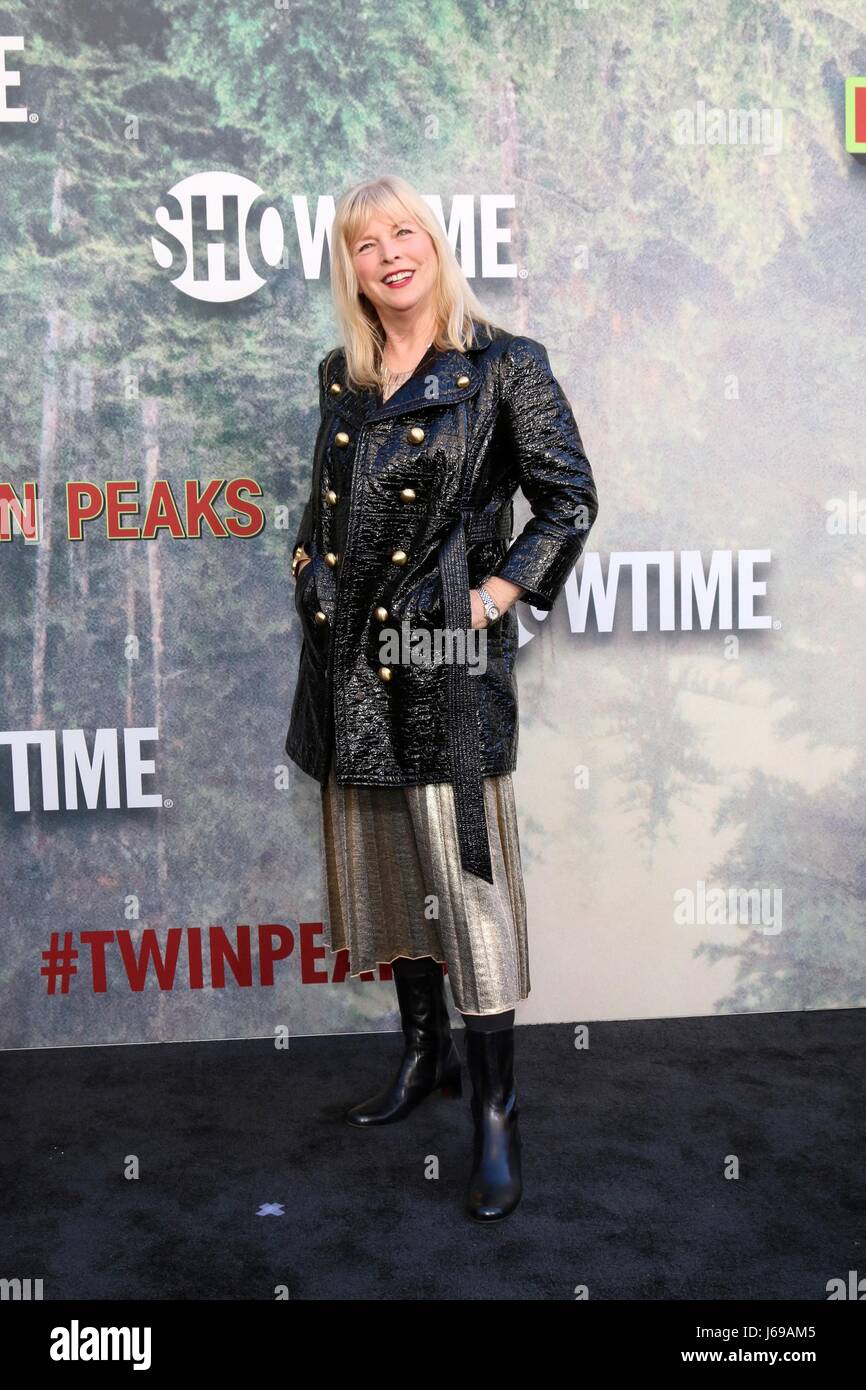 Los Angeles, CA, USA. 19th May, 2017. Candy Clark at arrivals for TWIN PEAKS Premiere, The Theatre at Ace Hotel, Los Angeles, CA May 19, 2017. Credit: Priscilla Grant/Everett Collection/Alamy Live News Stock Photo
