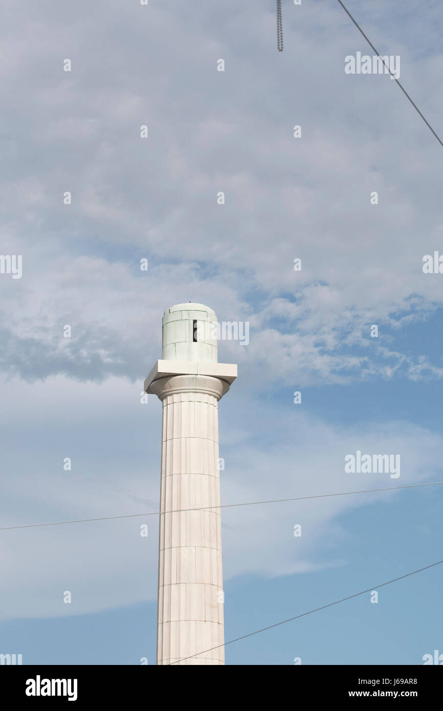Robert e lee removed pedestal hires stock photography and images Alamy