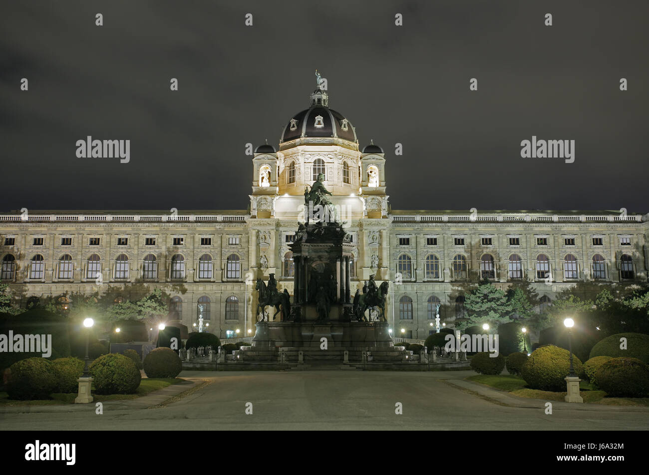 night nighttime vienna museum historical protection of historic buildings and Stock Photo