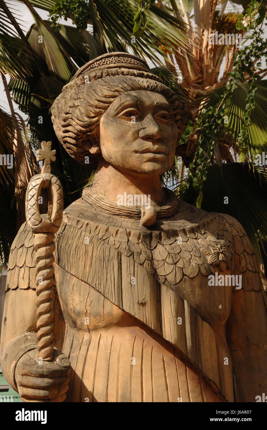 men man wood male masculine sculpture worn oldfashioned outdated