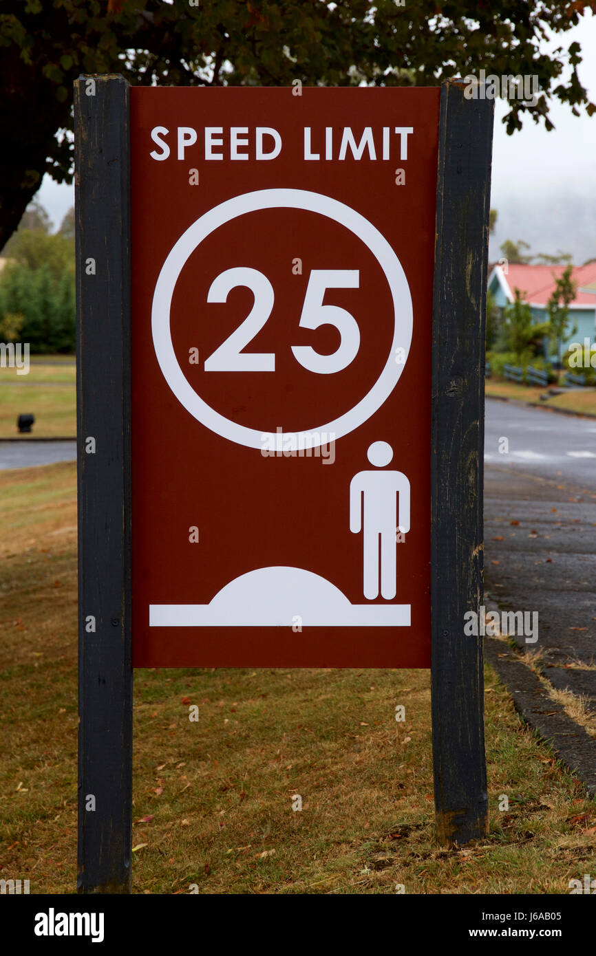 25 km sign hi-res stock photography and images - Alamy