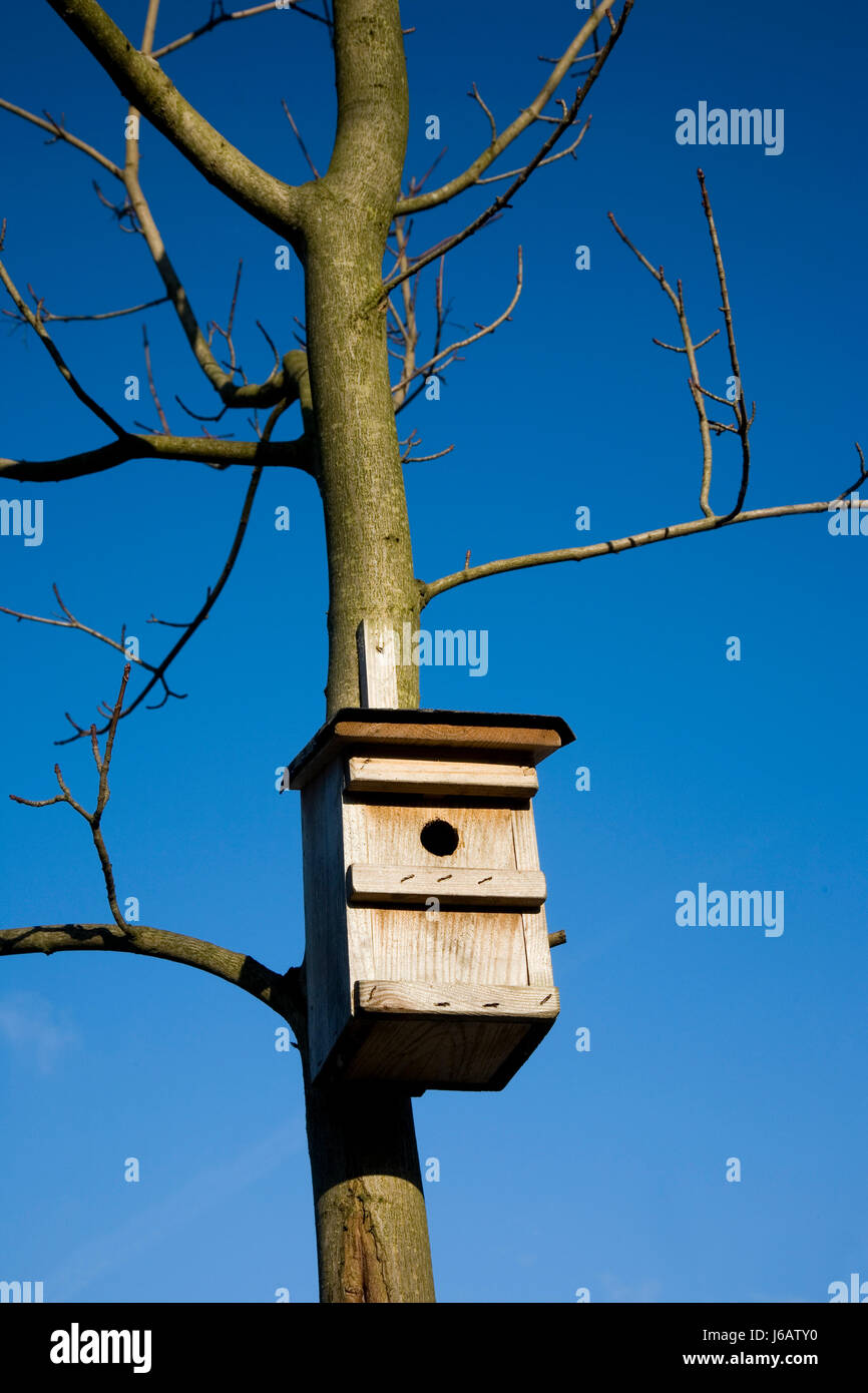 Garden aviary hi-res stock photography and images - Alamy