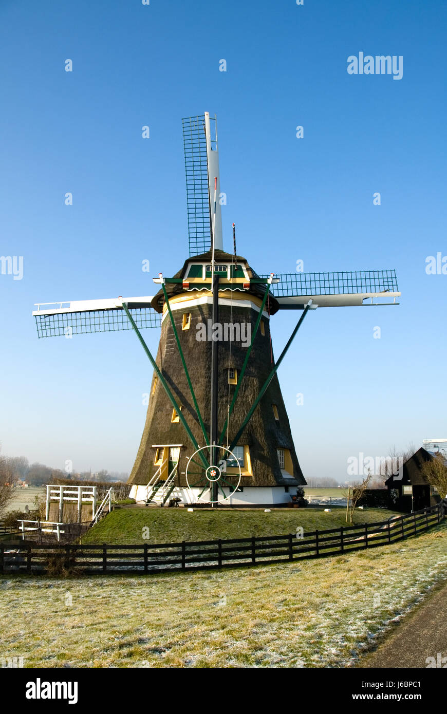 frost holland netherlands windmill farm dutch thatched buildings wheel