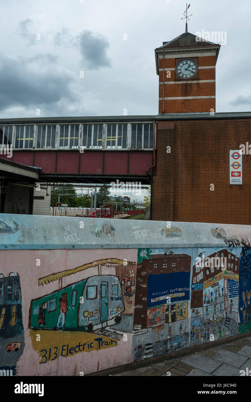 Harrow & Wealdstone station Stock Photo Alamy