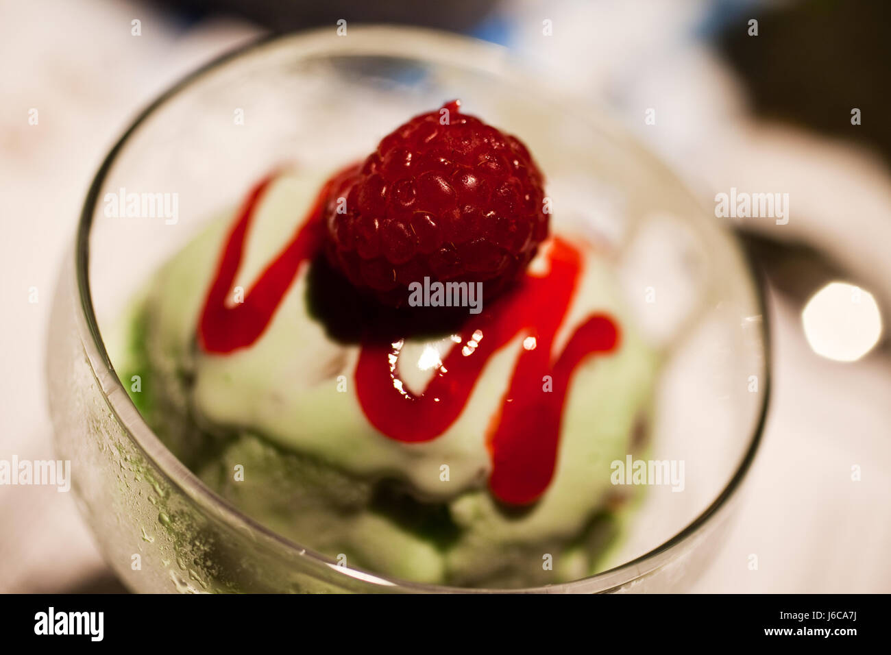 food aliment fruit mint raspberry ice cream ice-cream icecream dessert ...
