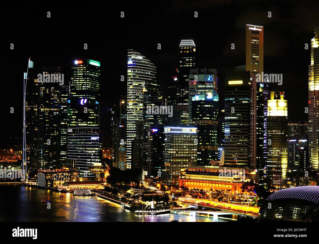 Night time cityscape of Singapore Stock Photo - Alamy
