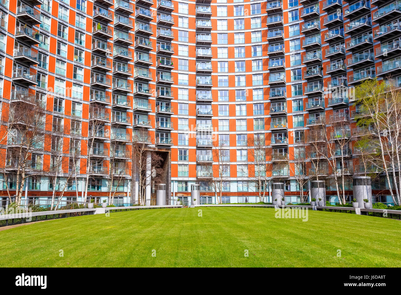 Modern flats at new providence wharf in London Stock Photo Alamy