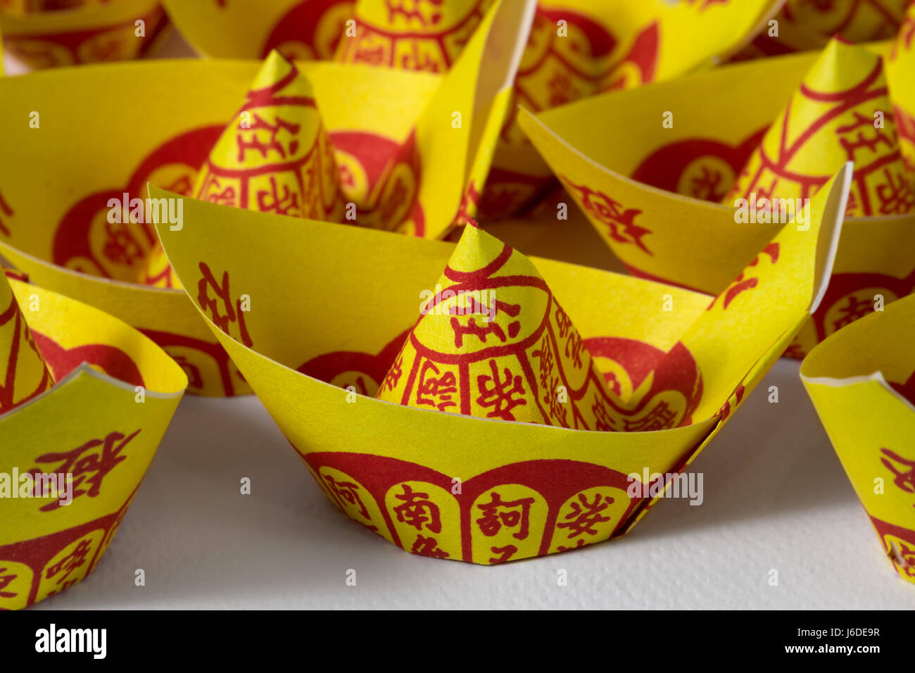 Chinese Joss Paper, Tradition for passed away ancestor's spirits Stock Photo Alamy