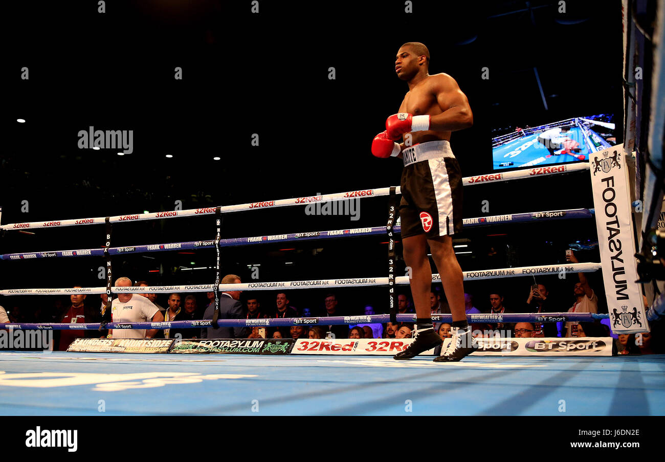 Daniel Dubois against David Howe (not pictured) in the Heavyweight ...