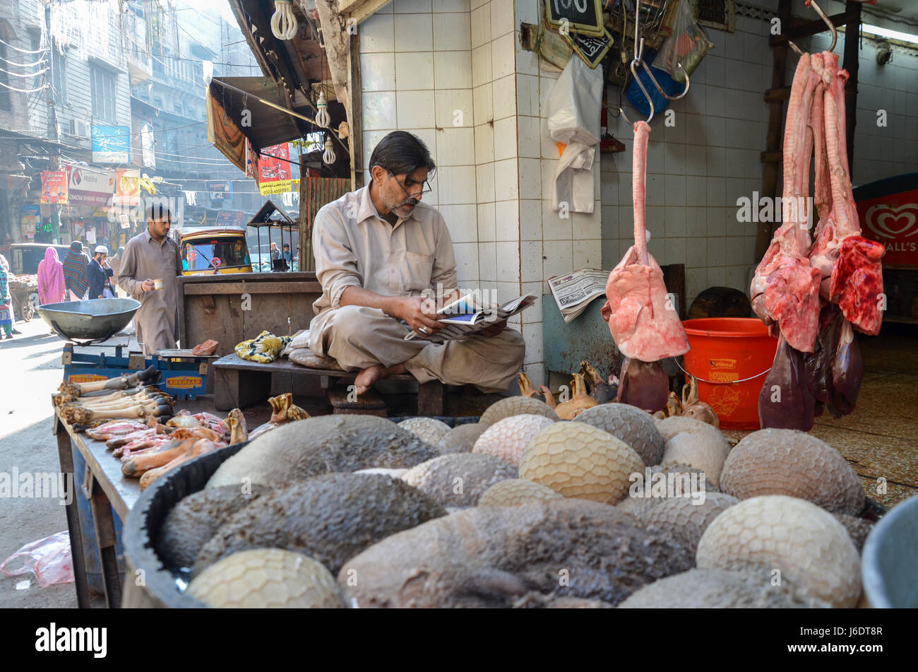 The Famous Food Street, Lahore, Punjab, Pakistan Stock Photo - Alamy