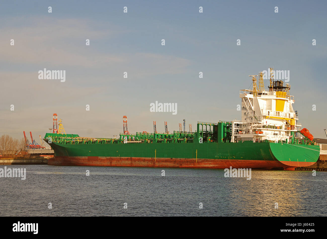 green container ship harbor investor harbours steamer damper yellow ...