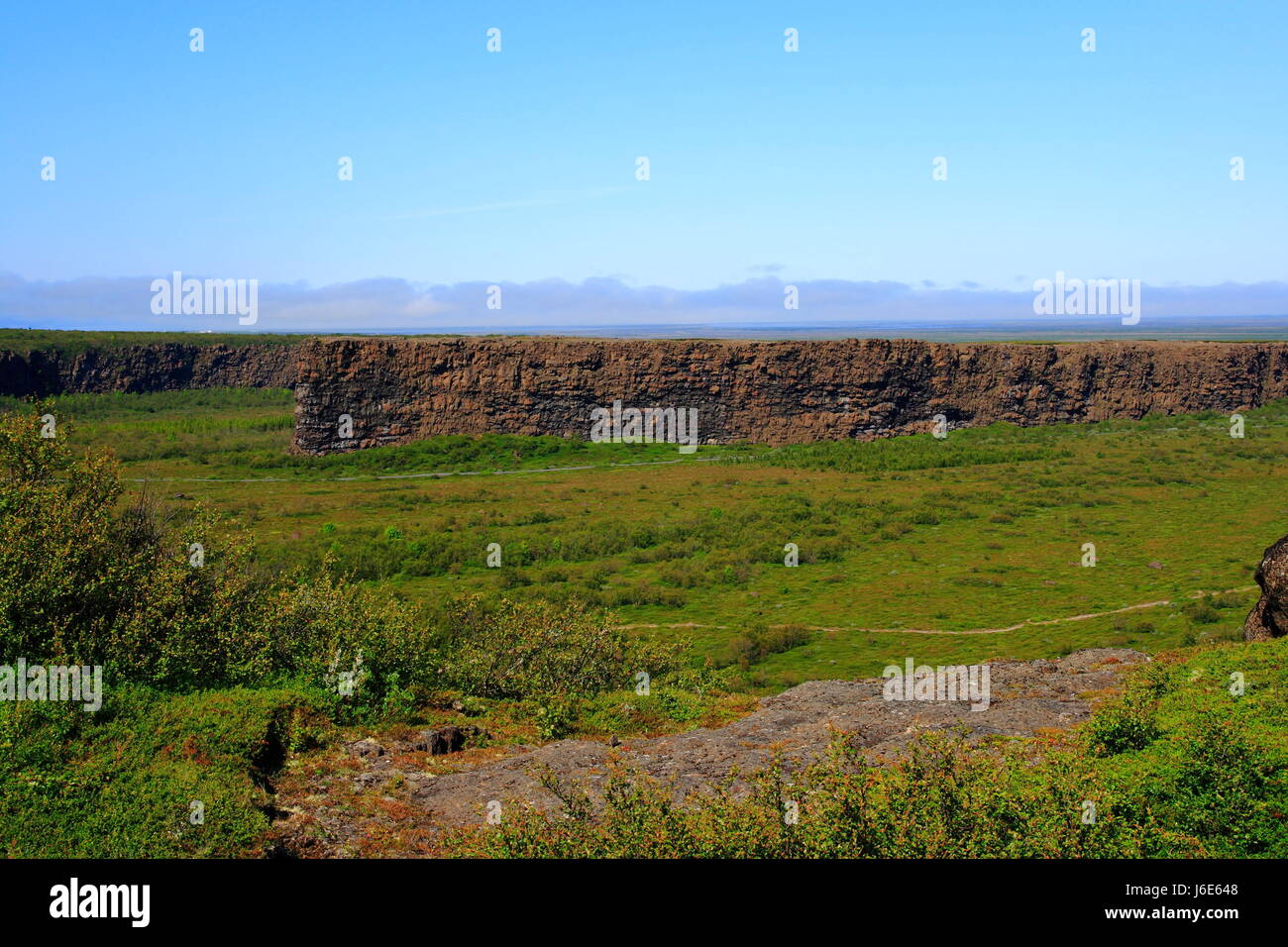 highland ravine iceland mountain act of god national park arctic dust ...