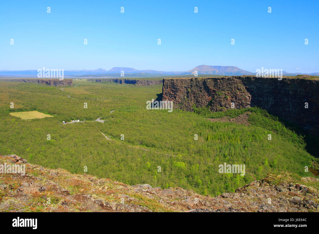 highland ravine iceland mountain act of god national park arctic dust ...