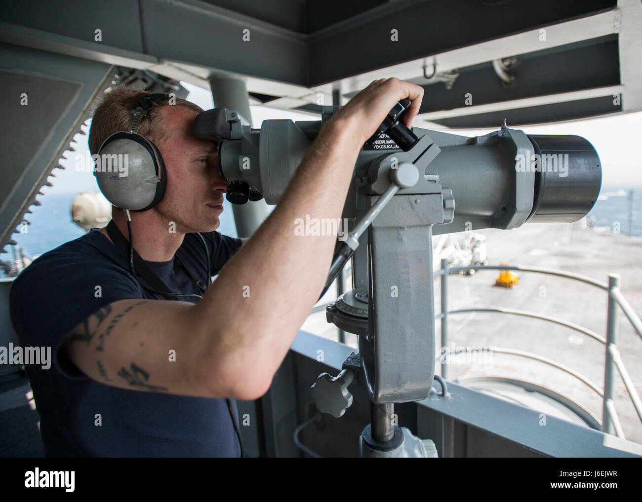 USS Ronald Reagan, a forward-deployed U.S. Navy aircraft carrier ...