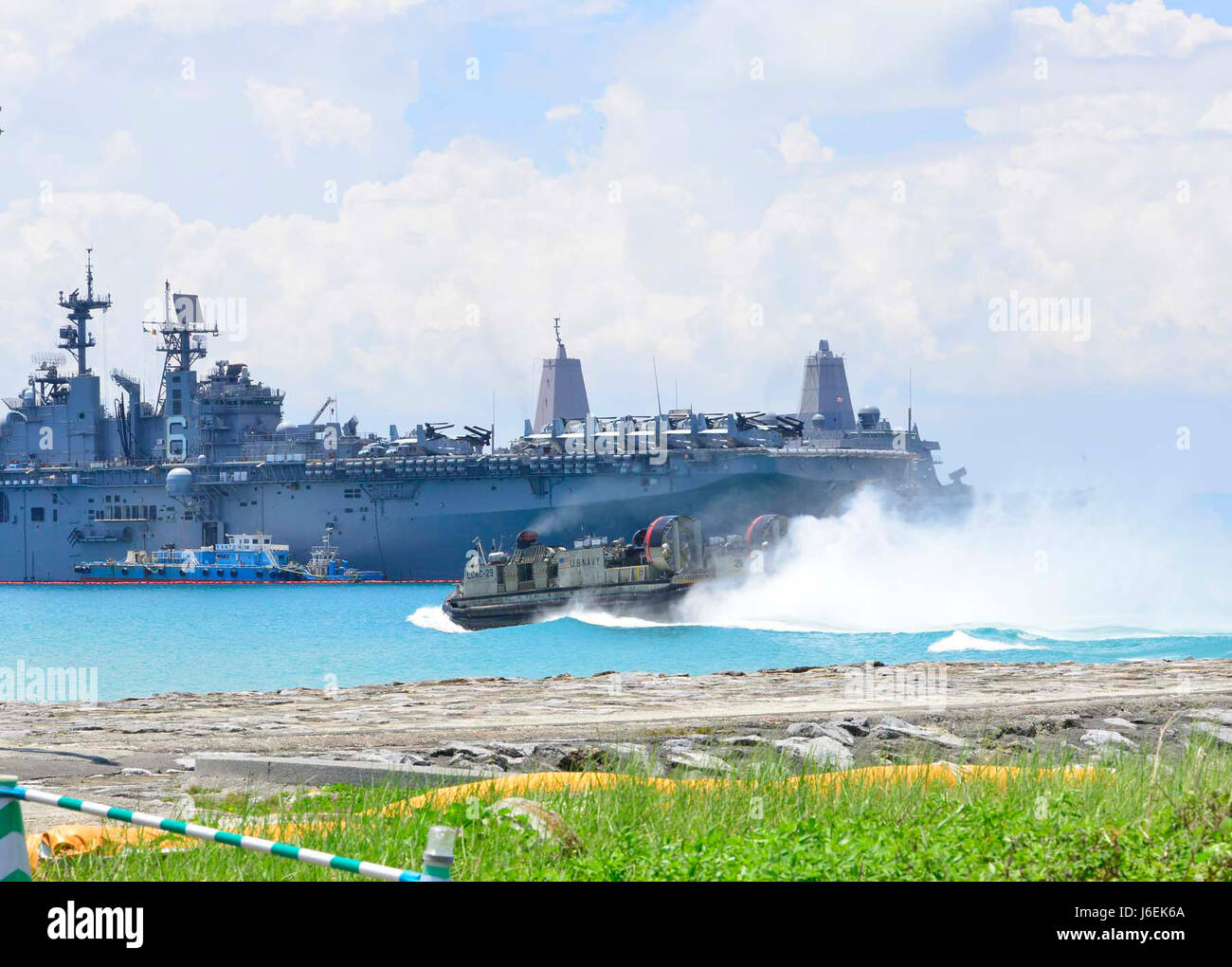 Lcac Loading A Landing Craft Air Cushion (LCAC) transits to USS Bonhomme Richard ...
