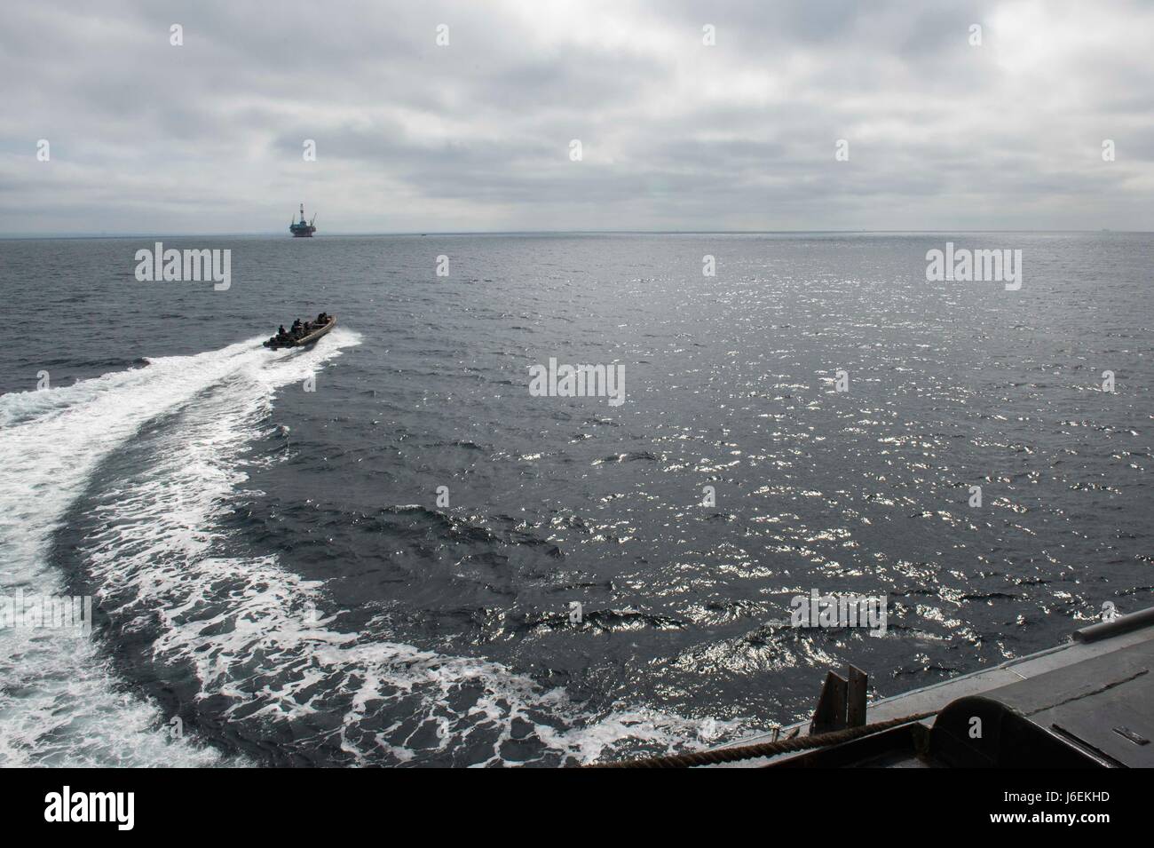 160820-N-TU910-031 PACIFIC OCEAN (Aug. 20, 2016) –A rigid-hull inflatable boat (RHIB) departs the amphibious dock landing ship USS Comstock (LSD 45) during small boat operations. The Makin Island Amphibious Ready Group is conducting integrated training with Amphibious Squadron Five and the 11th Marine Expeditionary Unit in preparation for an upcoming deployment.  (U.S. Navy photo by Mass Communication Specialist 3rd Class Abby Rader) Stock Photo