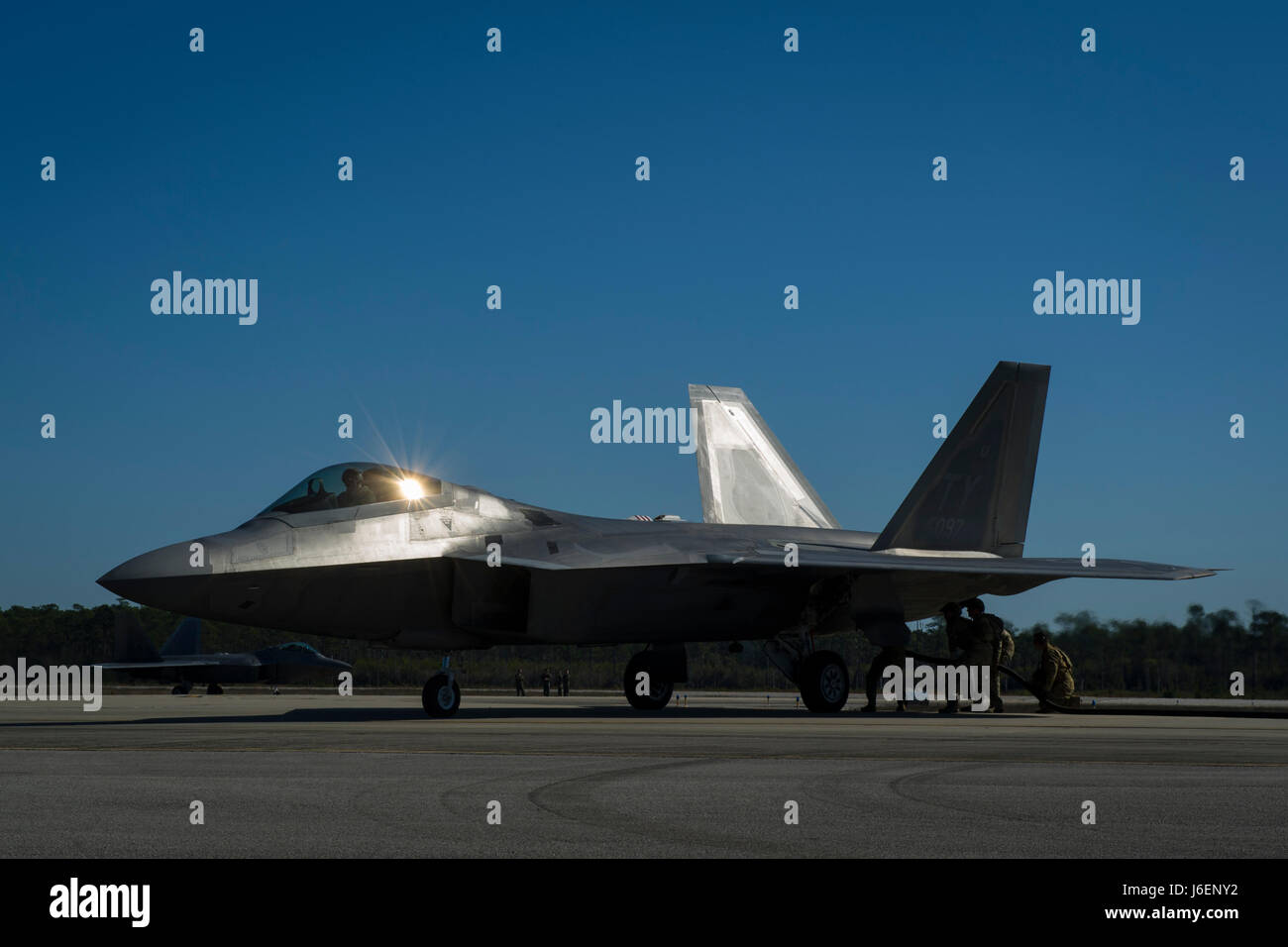 Nighttime covert operations hi-res stock photography and images - Alamy
