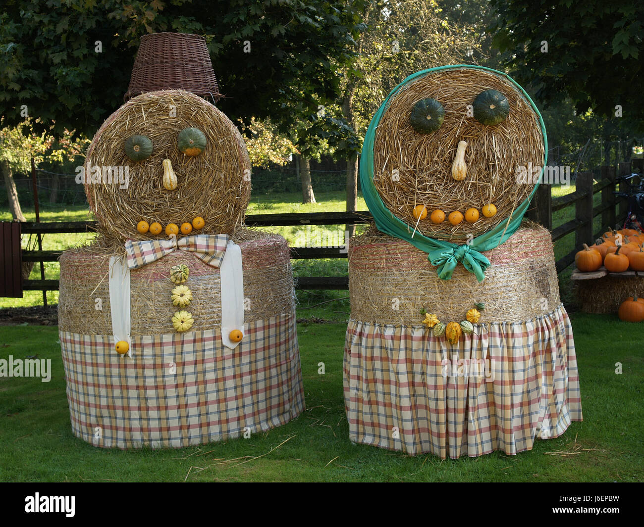 Strohpuppen hires stock photography and images Alamy