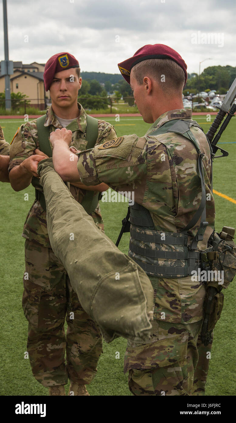 Paratroopers from 1st Battalion, 504th Parachute Infantry Regiment, 1st
