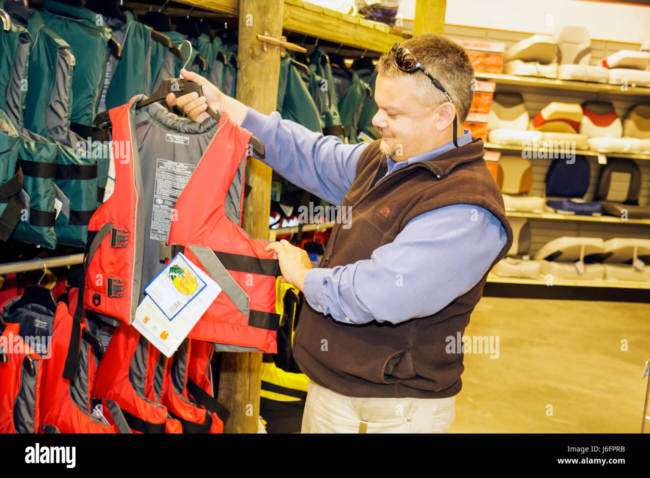 Sevierville Tennessee,Smoky Mountains,Kodak,Bass Pro Shops,man men male