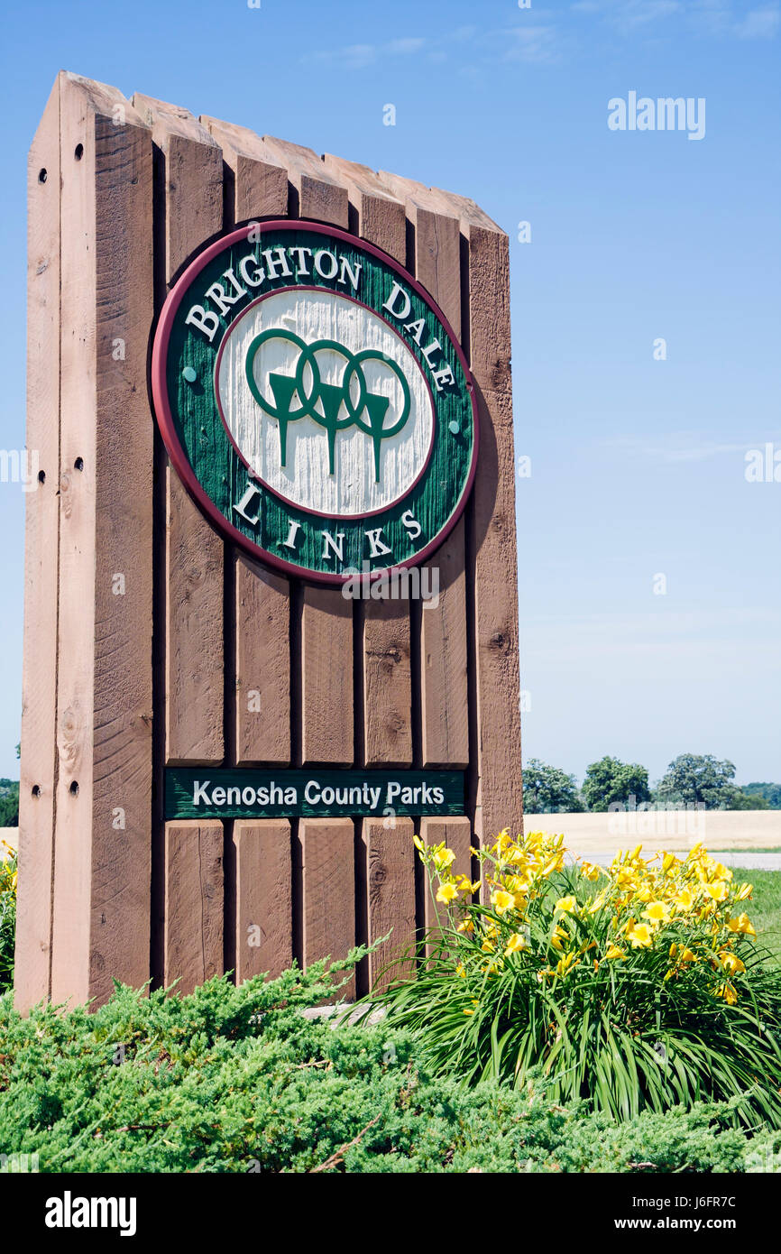 Wisconsin Kenosha County,Kenosha,Kansasville,Brighton Dale Links,golf course ,county park system,entrance wood sign,flower,flower,WI080711019 Stock  Photo - Alamy