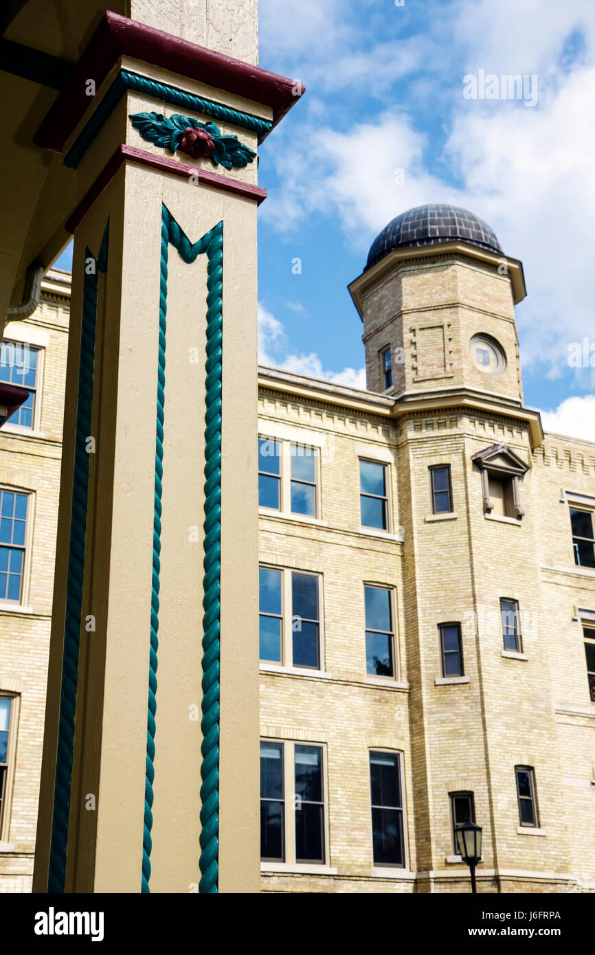 Kenosha Wisconsin,Third 3rd Avenue Historic District,Kemper Center