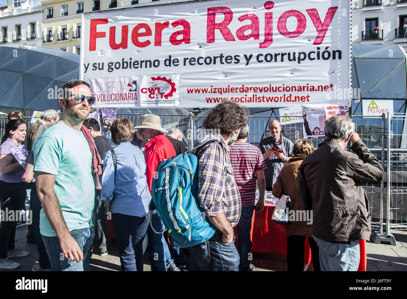 Madrid, Spain. 20th May, 2017. Demonstration in Madrid against the government of Popualr party onthe streets Credit: Alberto Sibaja Ramírez/Alamy Live News Stock Photo