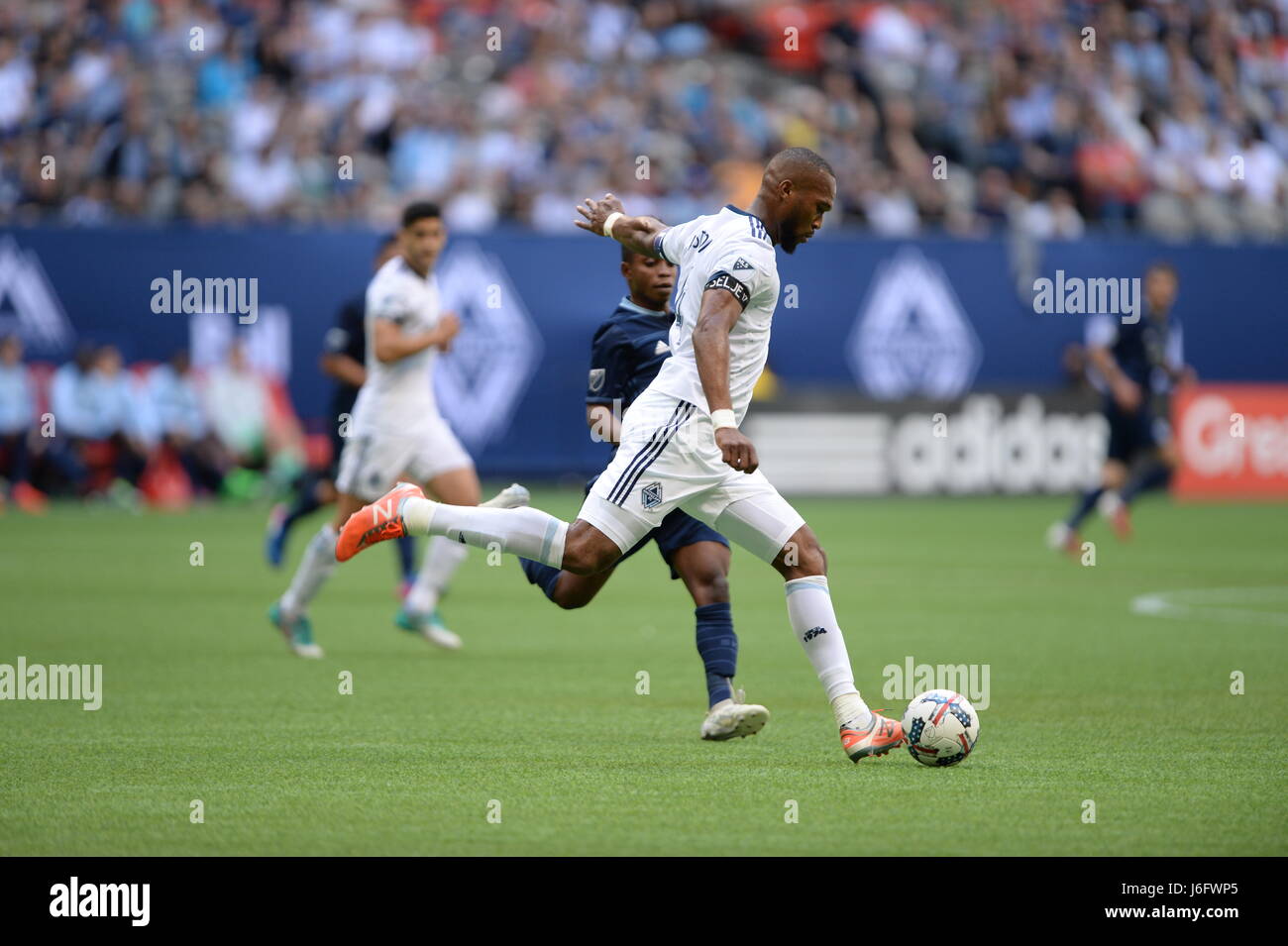 Vancouver, Canada. 20 May 2017. Kendall Waston (4) of Vancouver Whitecaps, moving with the ball.  Vancouver Whitecaps vs Sporting Kansas City. BC Place Stadium.  © Gerry Rousseau/Alamy Live News Stock Photo