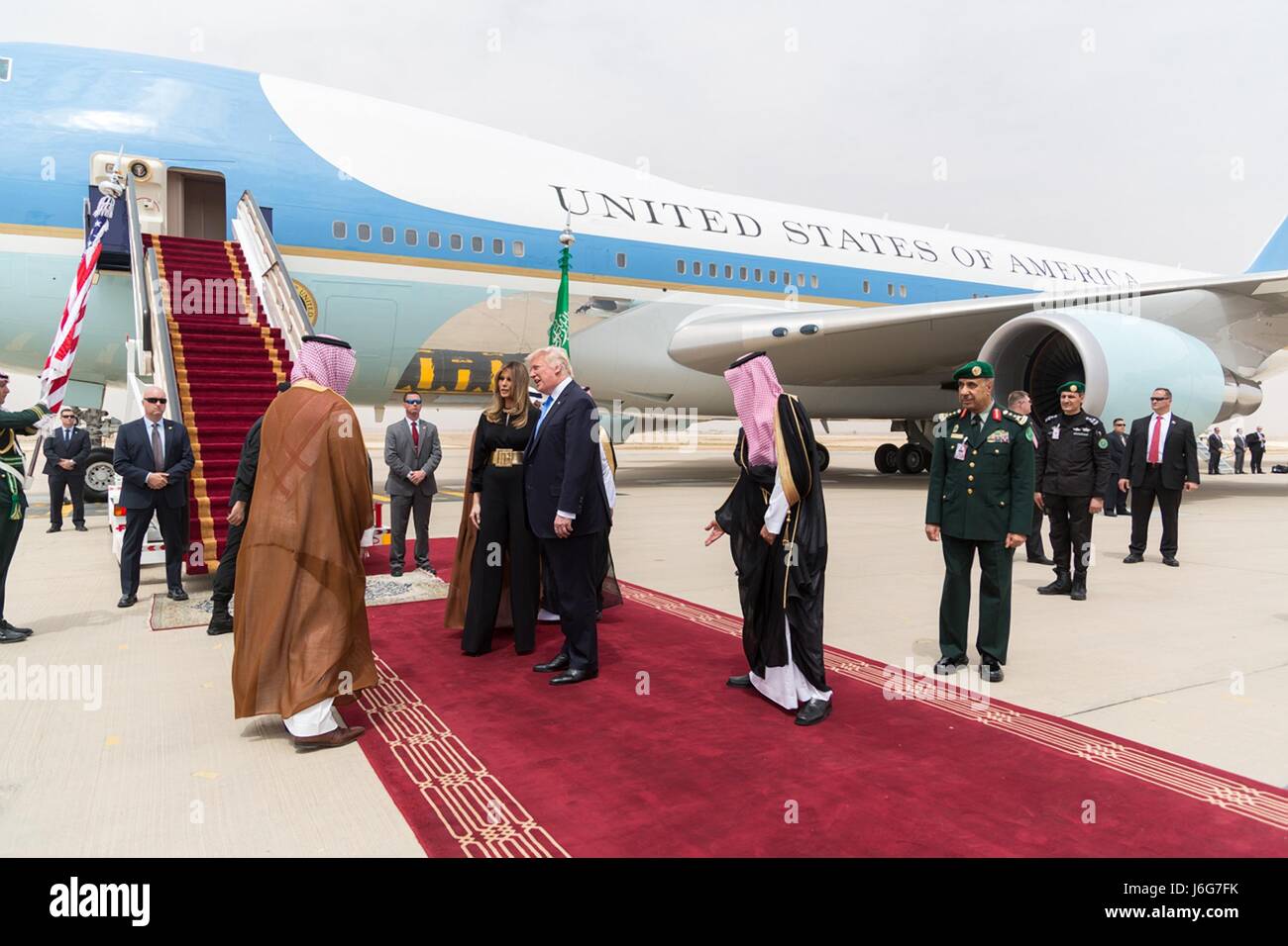 U.S. President Donald Trump and First Lady Melania Trump are welcomed by Saudi King Salman bin Abdulaziz Al Saud during arrival ceremonies at King Khalid International Airport May 20, 2017 in Riyadh, Saudi Arabia. Stock Photo
