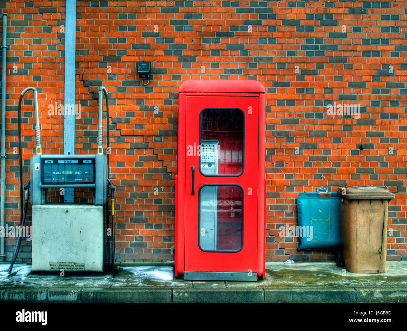 telephone box phonebooth telephone kiosk telephone booth telephone