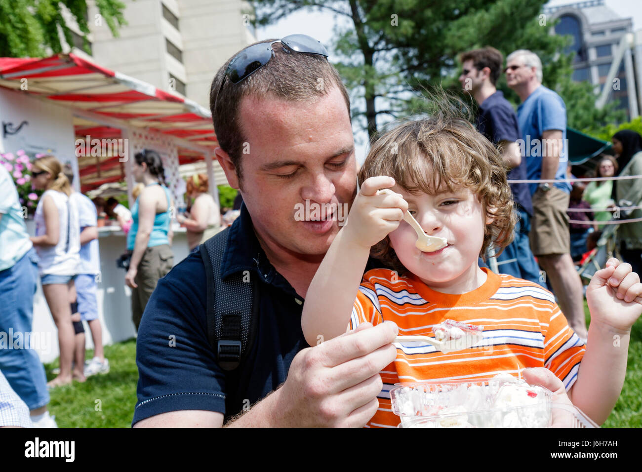Roanoke Virginia,Elmwood School Strawberry Festival,festivals,celebration,fair