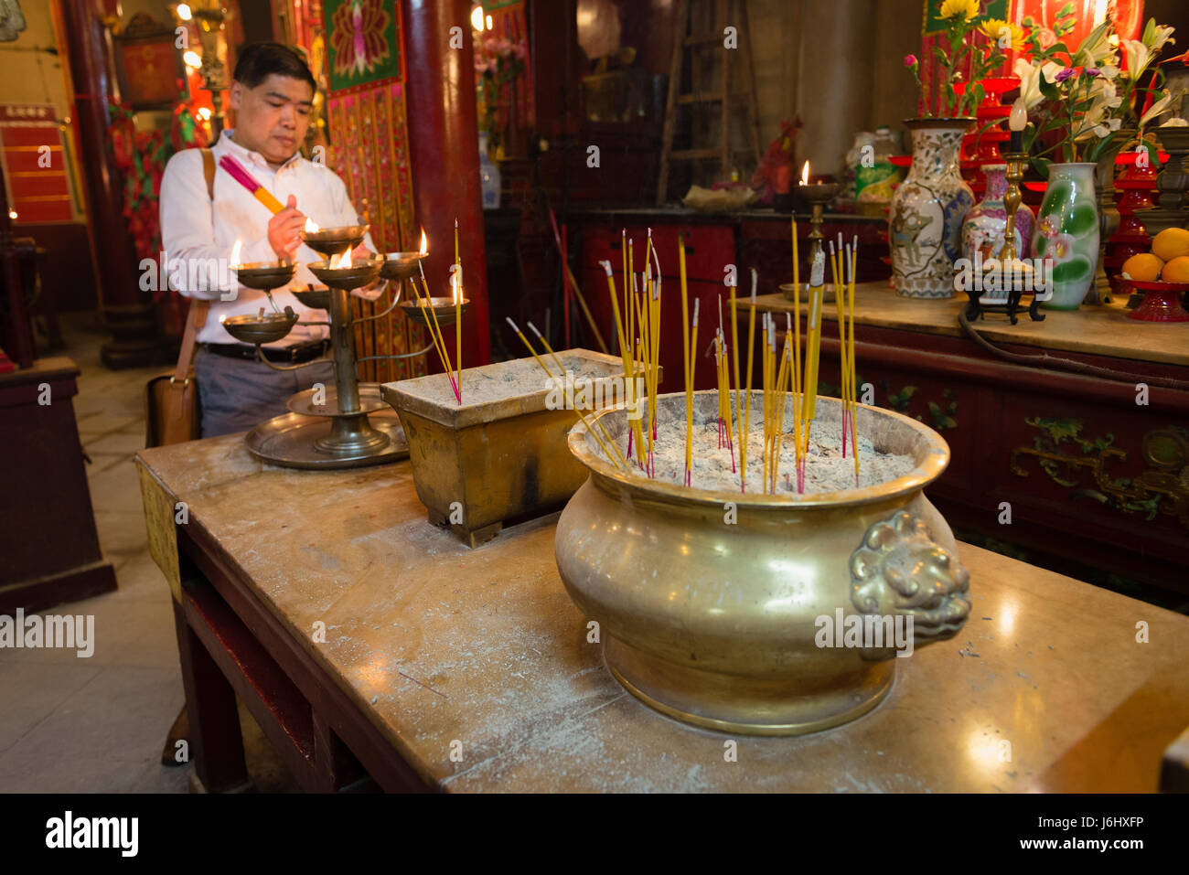 Incense urn hi-res stock photography and images - Alamy