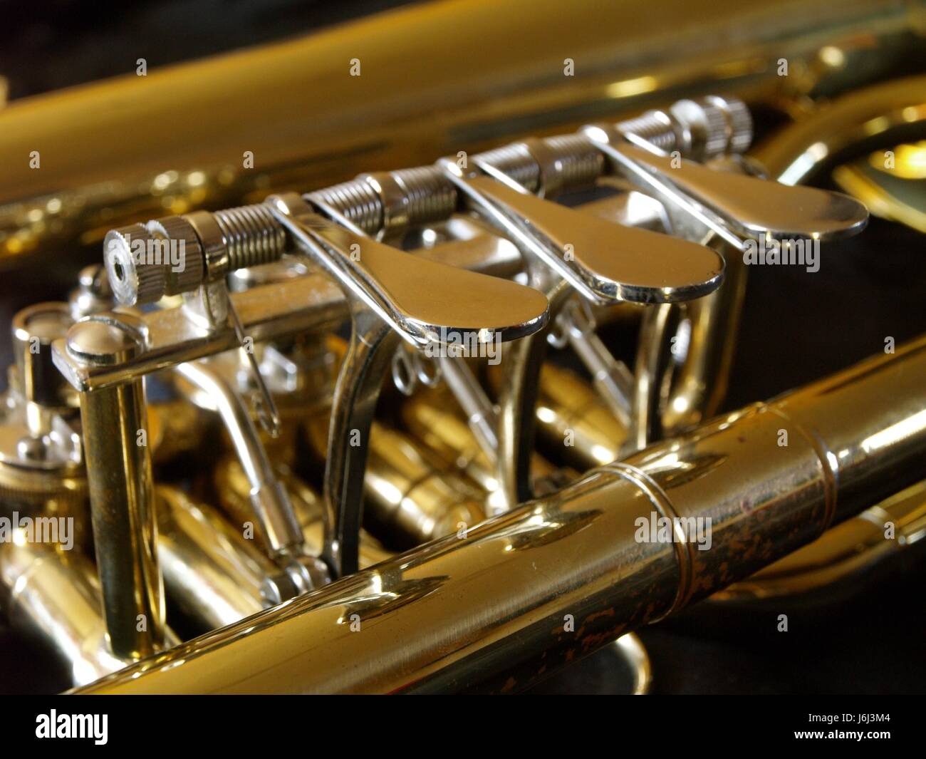 music horn blow sheet metal shine flugelhorn measure instrument method