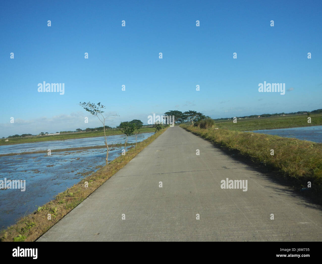 This image shows the landscape around Balucuc and Apalit in Pampanga ...