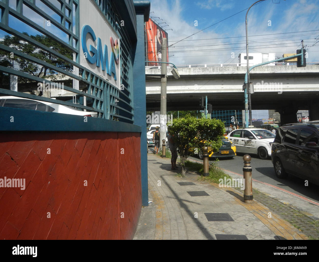 09660 Edsa Timog Avenue Flyover East Timog Avenue Fences GMA Network ...