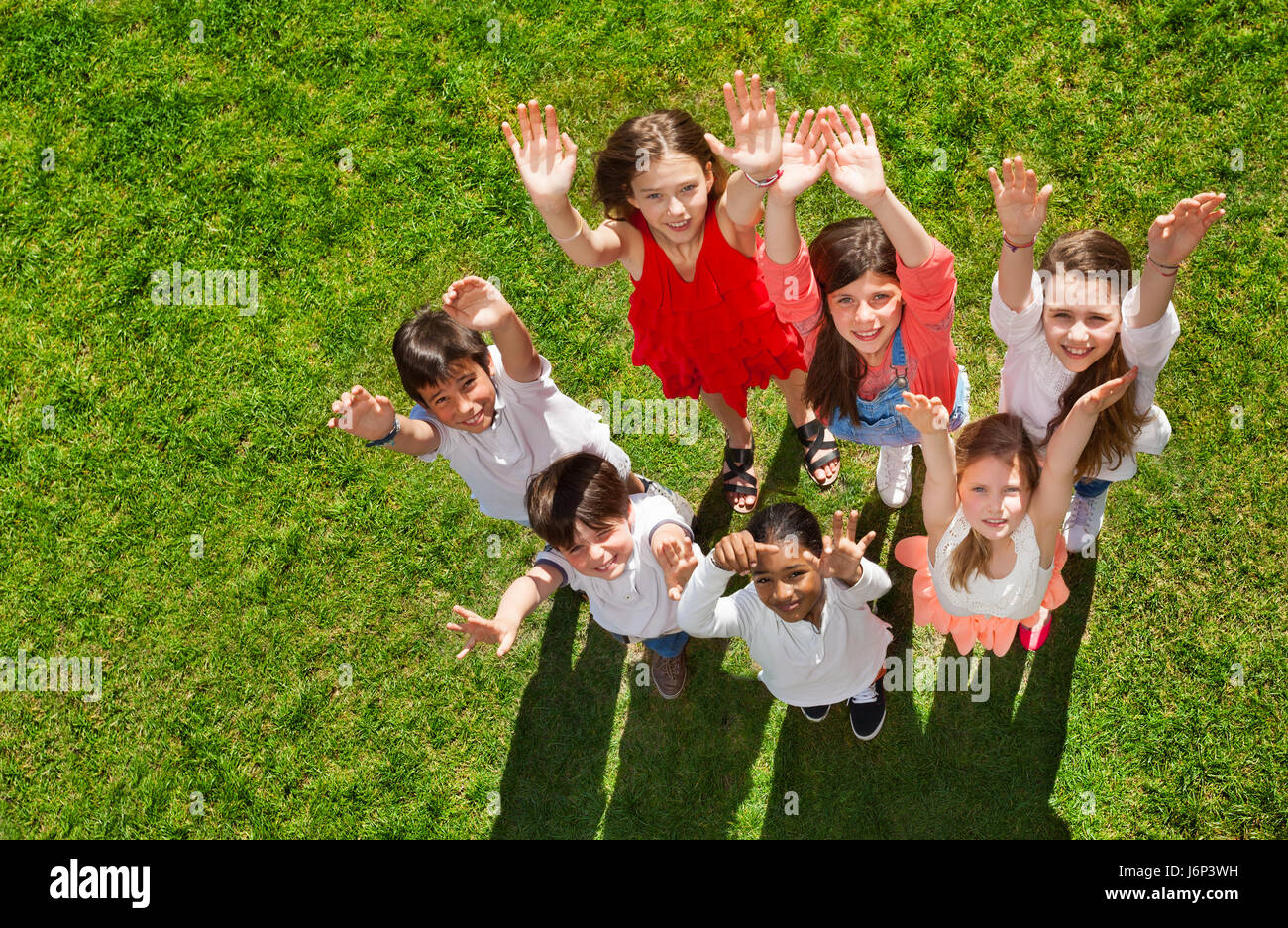 Smile children multiethnic group hi-res stock photography and images ...