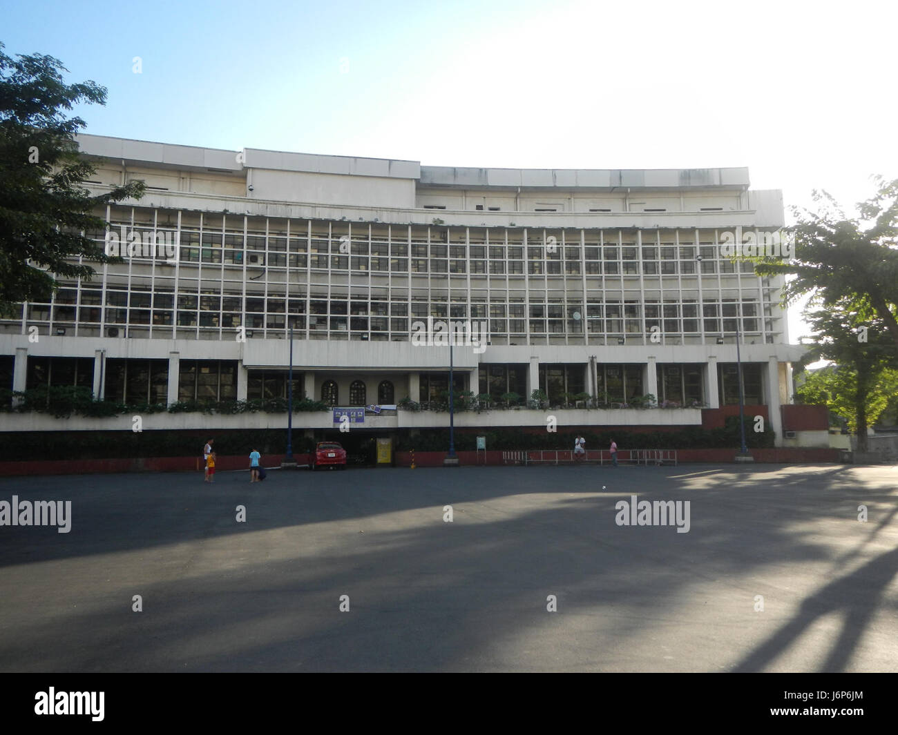 09652 Makati City Halls Quadrangle Complex Jose Rizal monument 39 Stock Photo Alamy