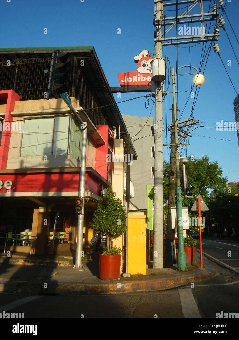 09742 Valenzuela J. P. Rizal Street Jollibee Poblacion Olympia ...