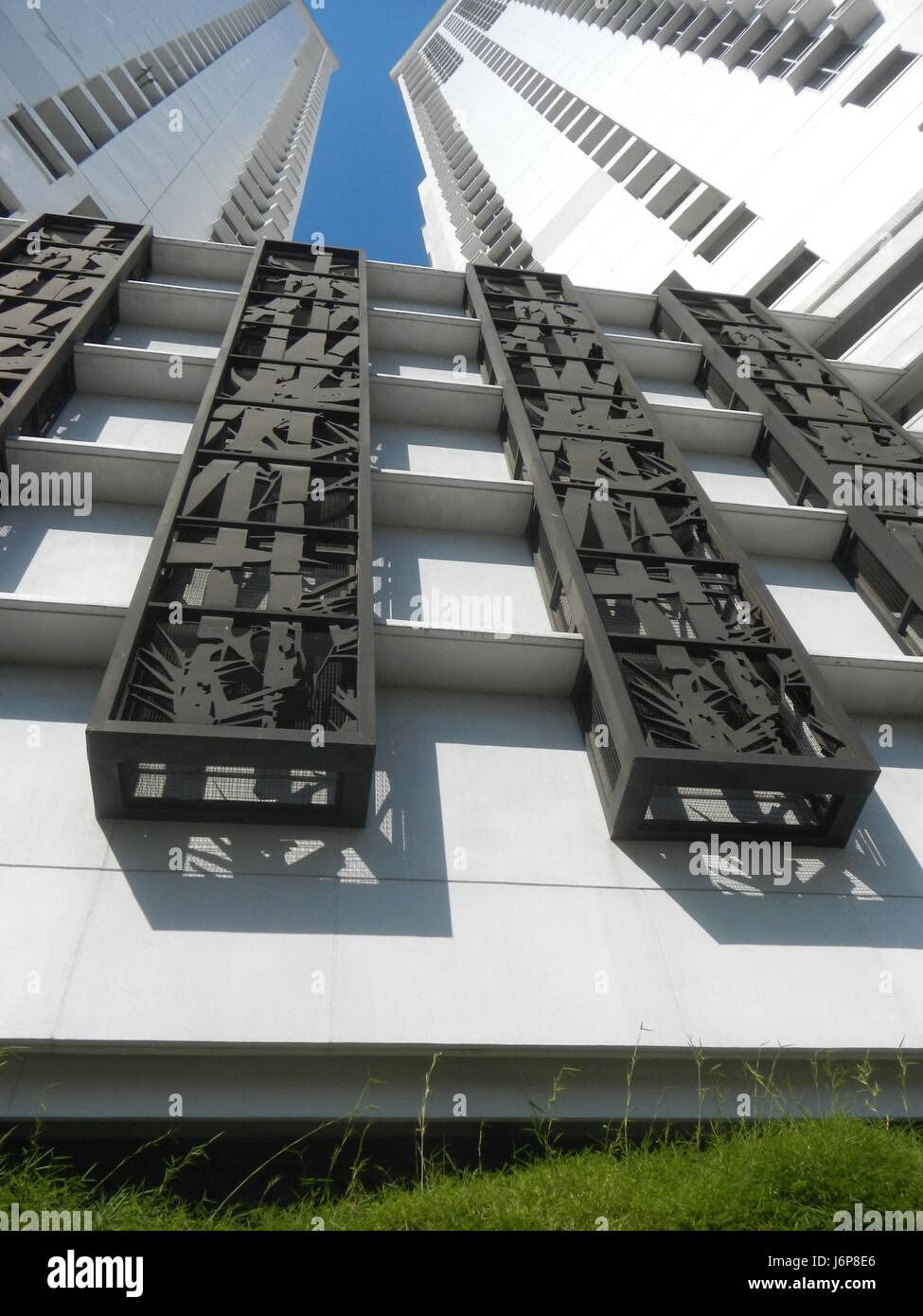 06895 Arnaiz Avenue Amorsolo Street The Columns Legaspi Village Makati