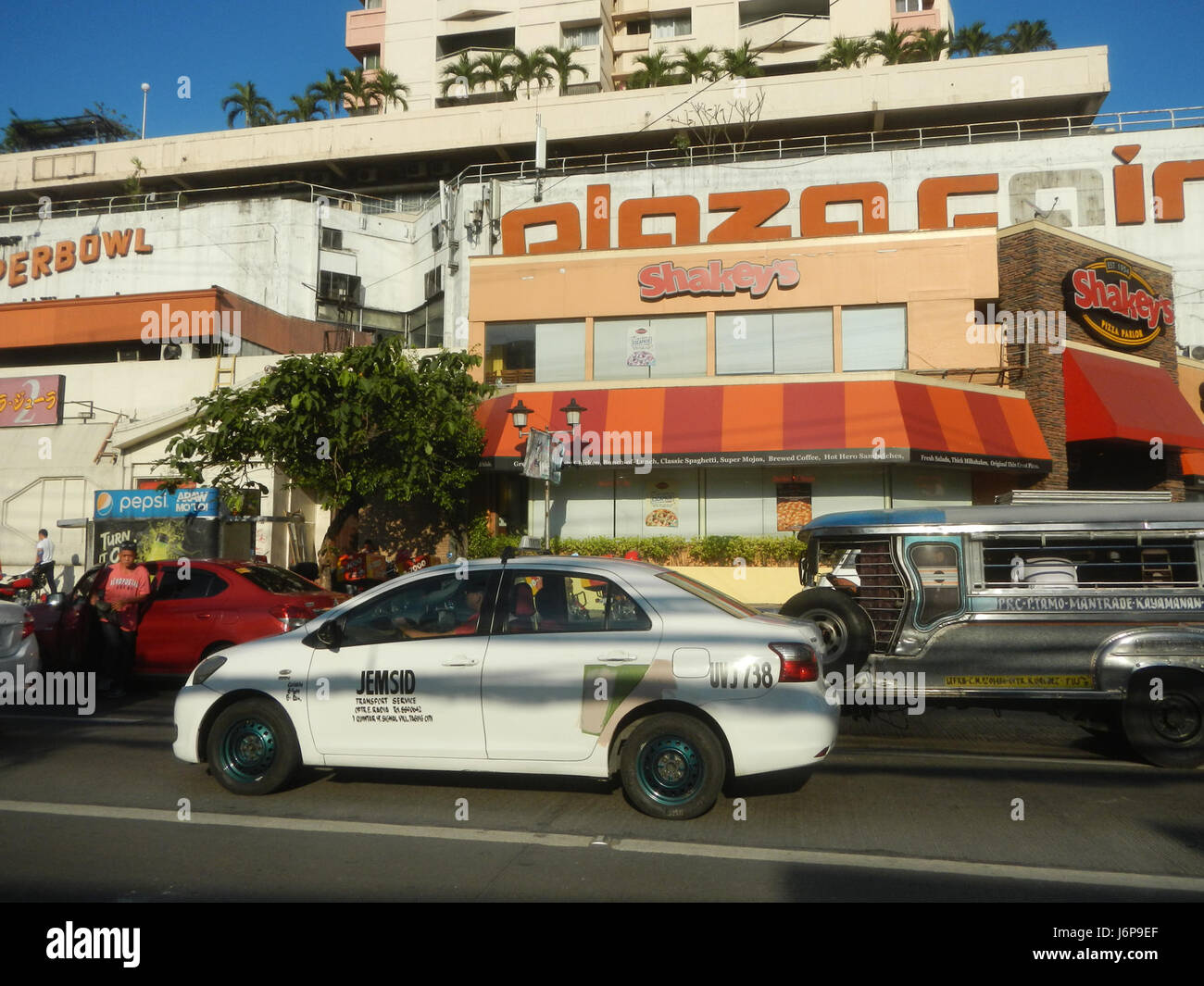 07577 Chino Roces Avenue Buildings Pio del Pilar Makati City 22 Stock ...