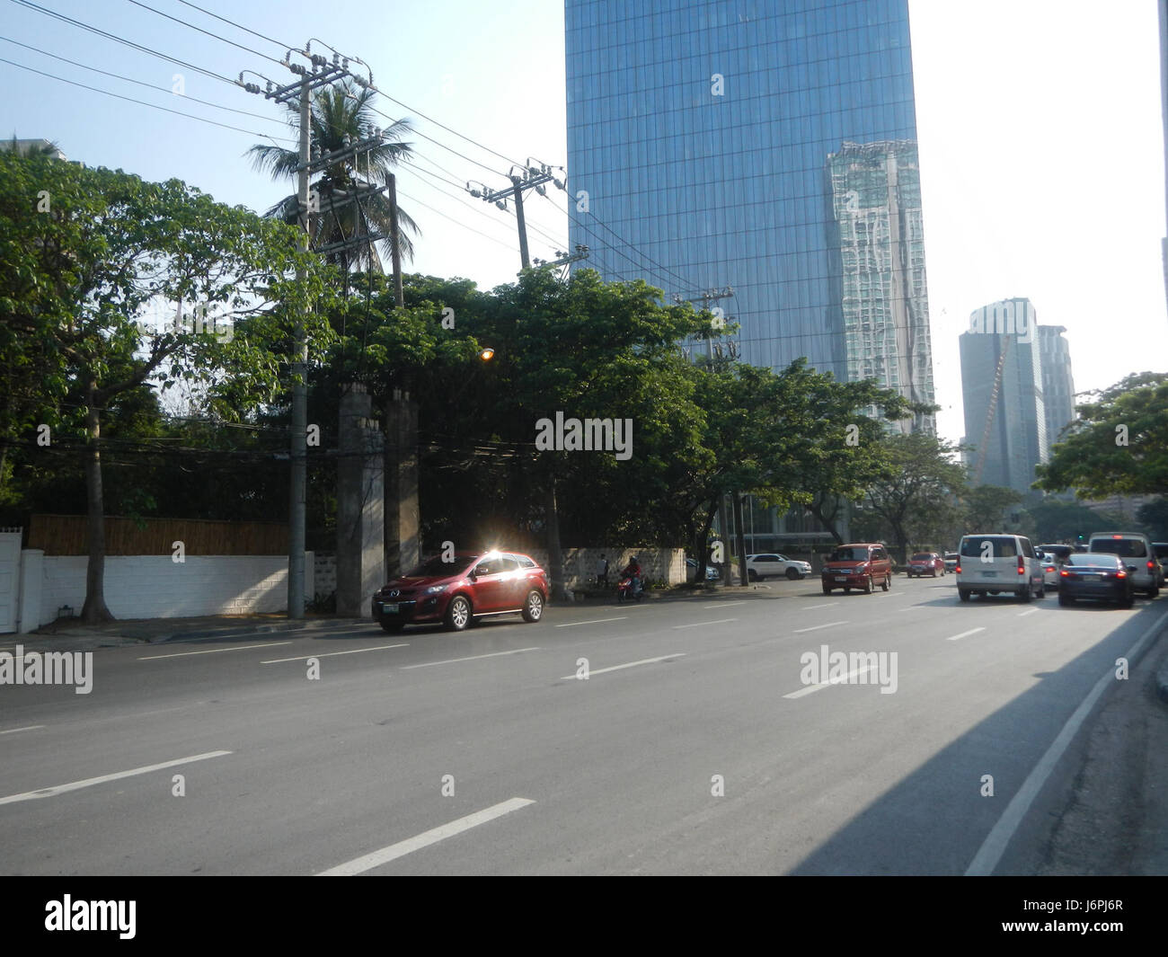 08983 Urdaneta Zuellig Building One Roxas Triangle Paseo de Roxas Gil ...