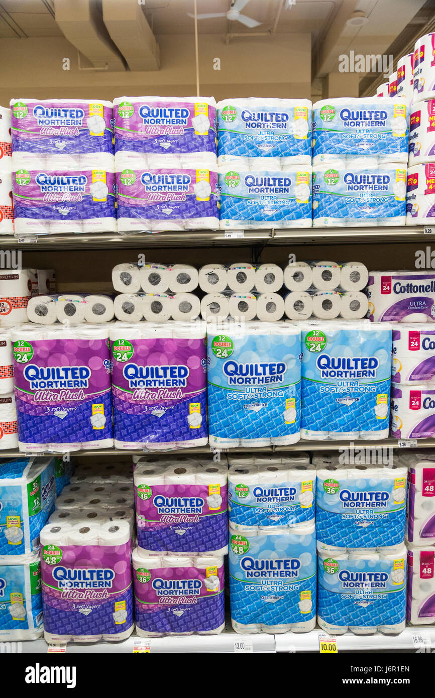 packages of Quilted Northern brand toilet paper stacked on grocery store  shelves Stock Photo - Alamy