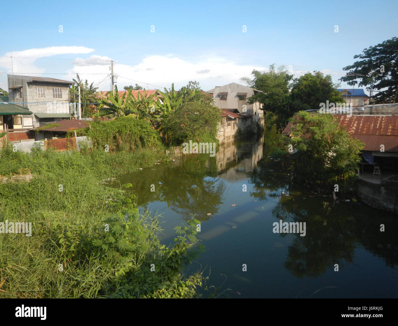 The Vicente Bridge spans the Sapo River and Maisac Creek in Santo Tomas ...