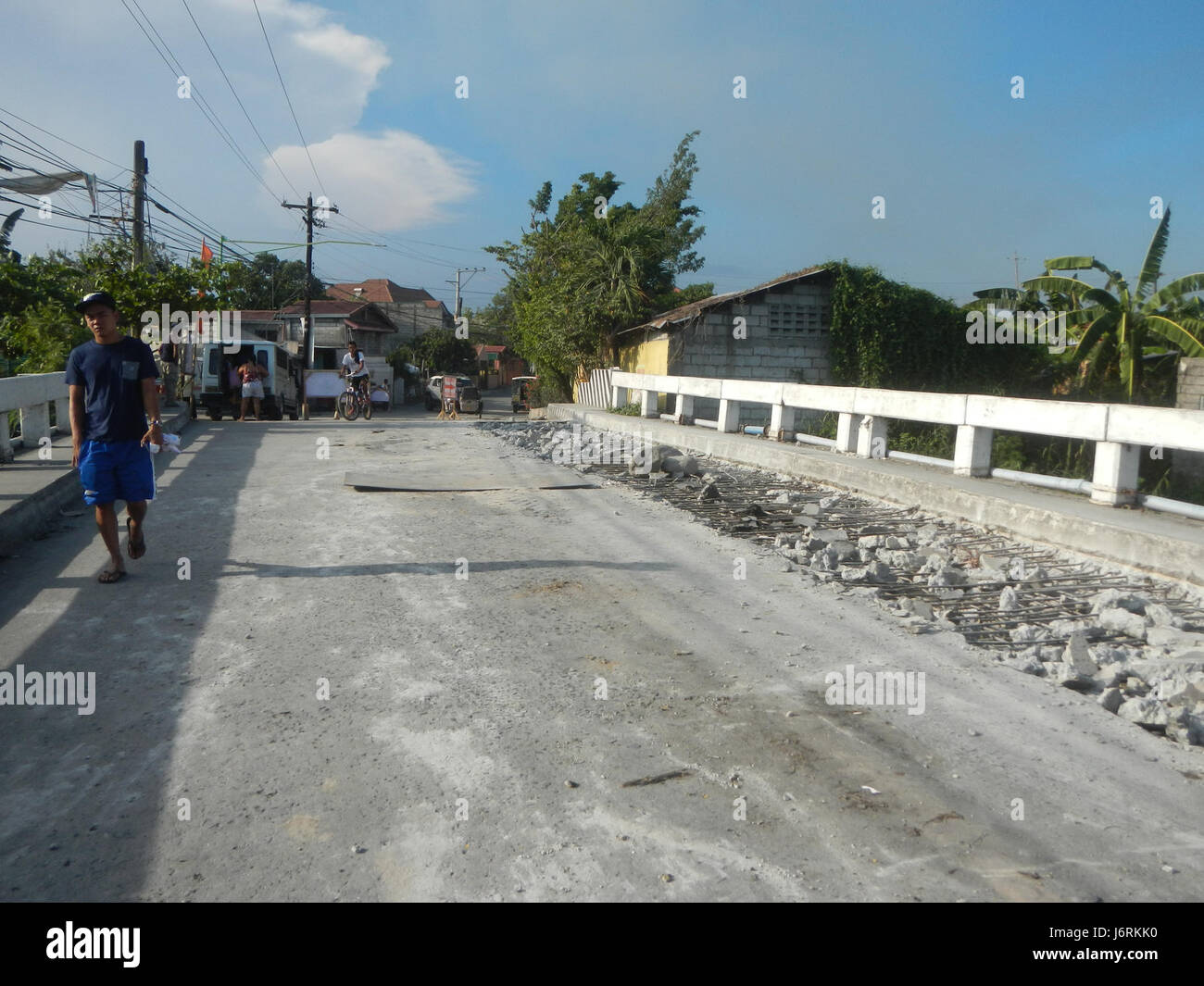 The Vicente Bridge crosses the Sapo River and Maisac Creek in Santo ...